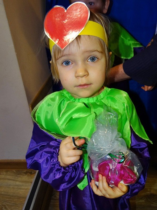 przedszkolaki-ugosciy-swoje-babcie-i-dziadkow-foto-61784