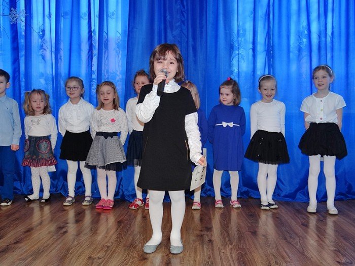 przedszkolaki-ugosciy-swoje-babcie-i-dziadkow-foto-61784