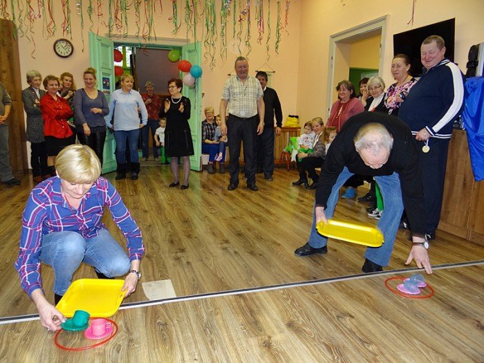 przedszkolaki-ugosciy-swoje-babcie-i-dziadkow-foto-61784