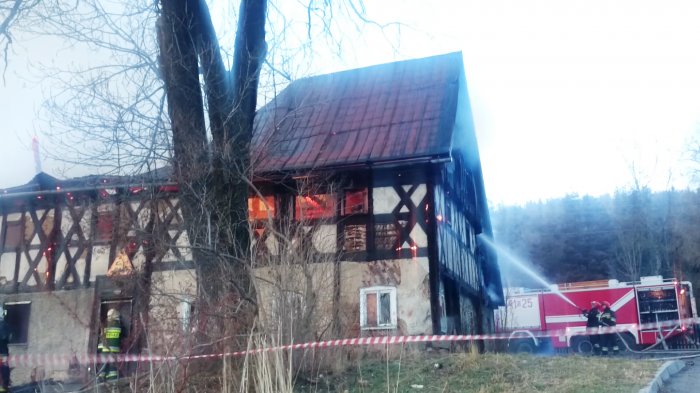 pozar-skansenu-w-kowarach-aktualizacja-foto-61802