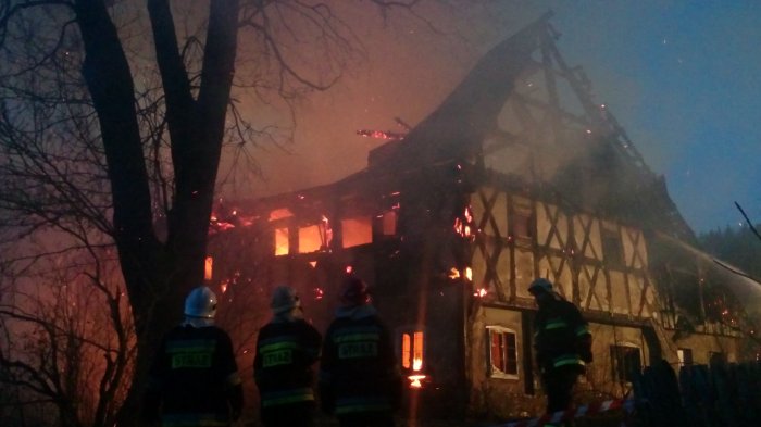 pozar-skansenu-w-kowarach-aktualizacja-foto-61802