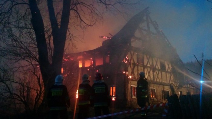 pozar-skansenu-w-kowarach-aktualizacja-foto-61802