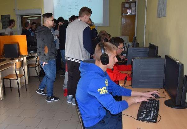 turniej-esportowy-w-piechowicach-foto-61805