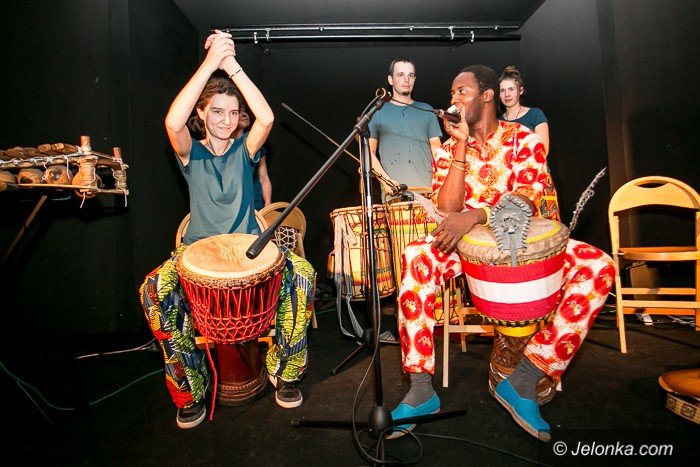 w-kwadracie-jak-w-gwinei-foto-61829