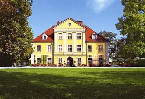 laureaci-best-hotel-award-2015-z-powiatu-jeleniogorskiego-foto-61837