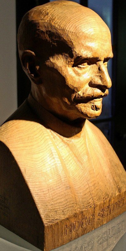 Popiersie Hugo Seydela, wykonane przez Cirylla dell Antonio