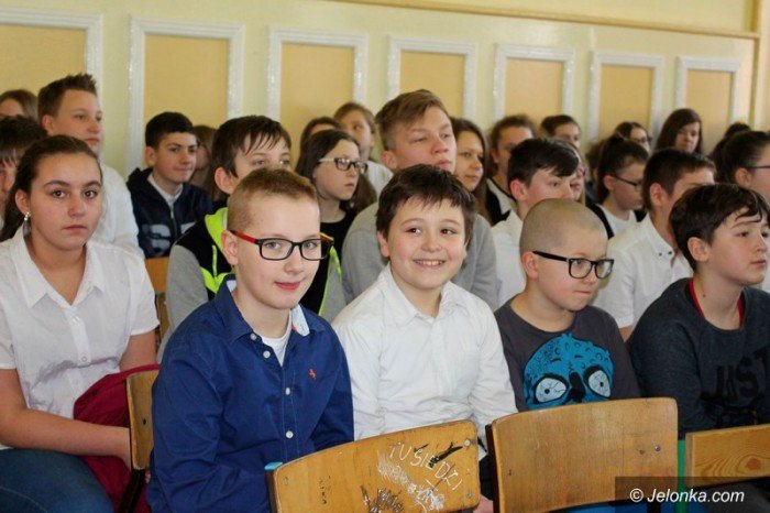 uczniowie-sp-2-spotkali-sie-z-mistrzynia-foto-62044