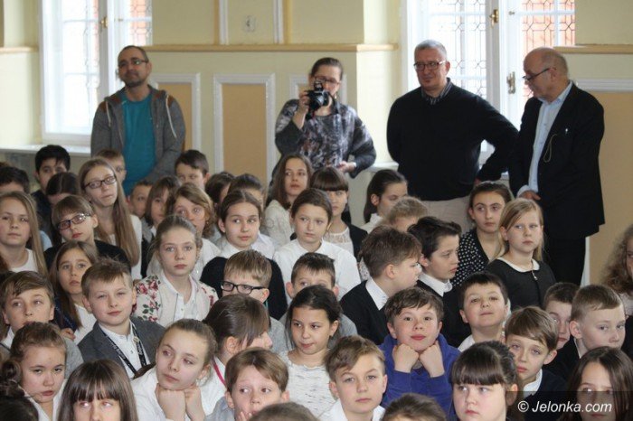 uczniowie-sp-2-spotkali-sie-z-mistrzynia-foto-62044