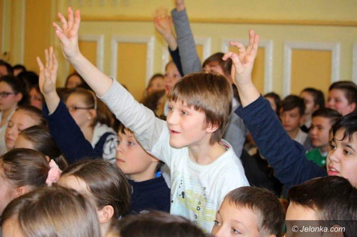uczniowie-sp-2-spotkali-sie-z-mistrzynia-foto-62044