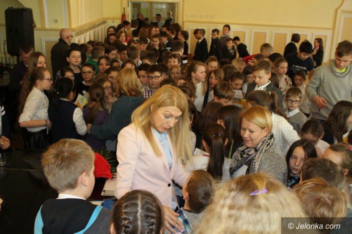 uczniowie-sp-2-spotkali-sie-z-mistrzynia-foto-62044