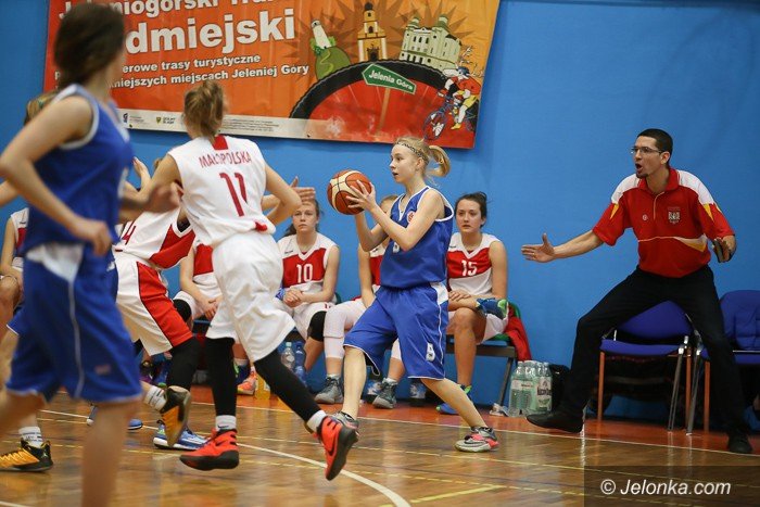uroczyste-otwarcie-koszykarskiej-oom-z-przygodami-foto-62086