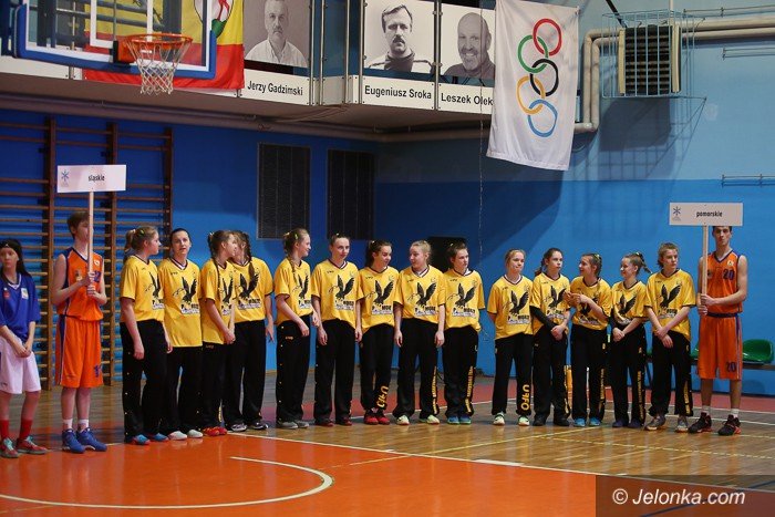 uroczyste-otwarcie-koszykarskiej-oom-z-przygodami-foto-62086