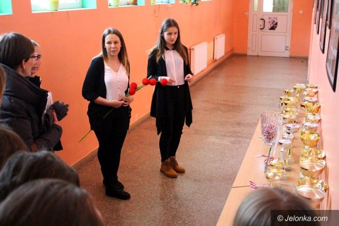 szostoklasisci-zwiedzili-jedynke-foto-62249