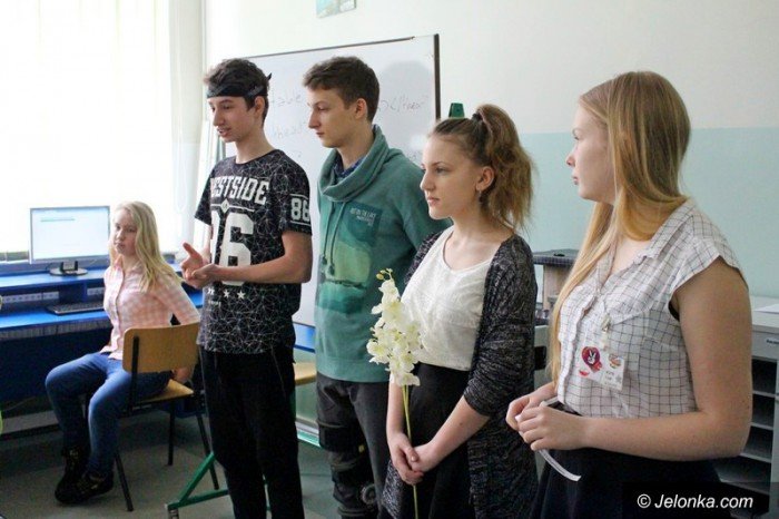 szostoklasisci-zwiedzili-jedynke-foto-62249