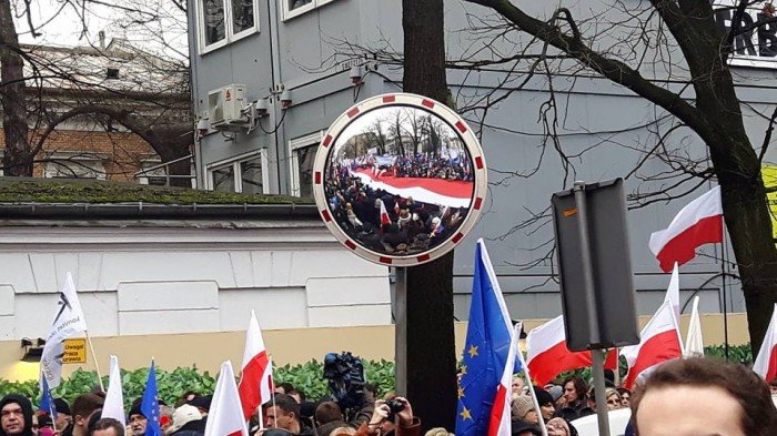 jeleniogorzanie-w-obronie-konstytucji-foto-62344