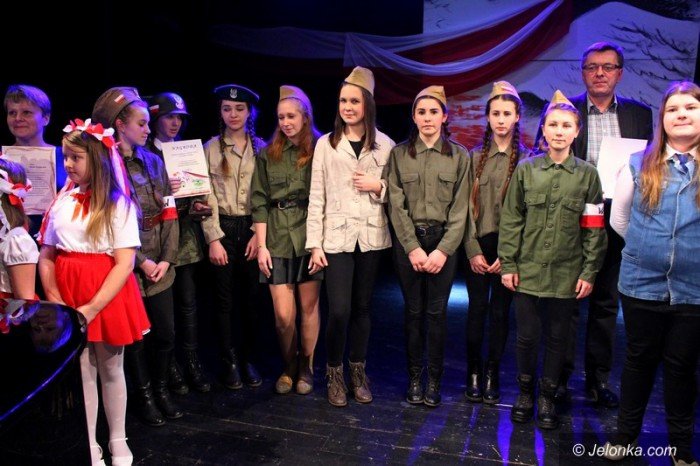 patriotyczne-piesni-rozbrzmiay-w-jcku-foto-62376