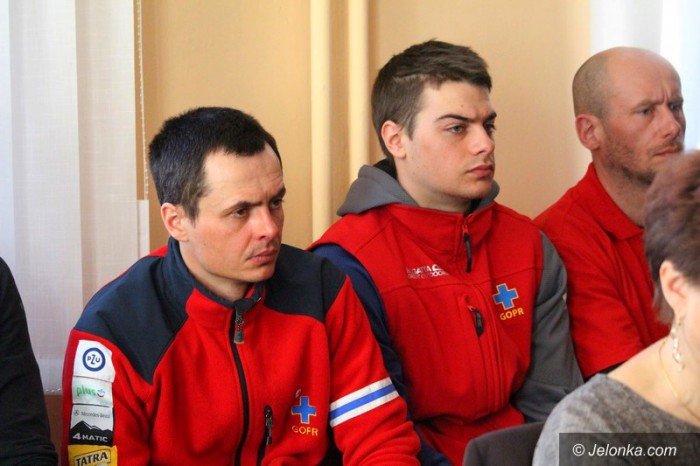 spor-o-dziake-dla-gopru-zazegnany-foto-62382