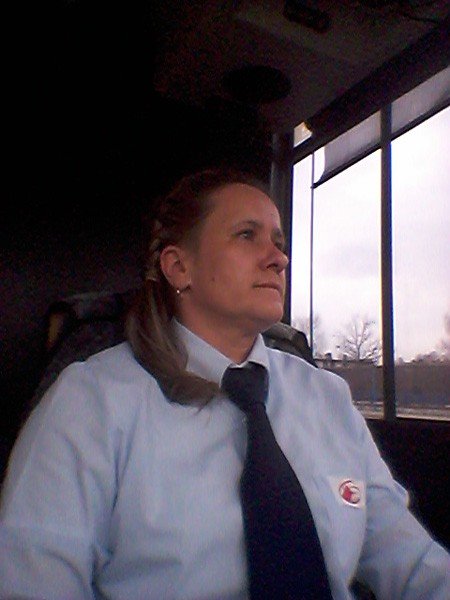 magdalena-michalak-kieruje-autobusem-bo-lubi-foto-62402