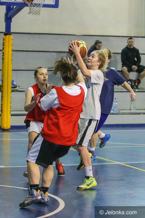 kadetki-szykuja-sie-do-cwiercfinaowego-turnieju-foto-62499