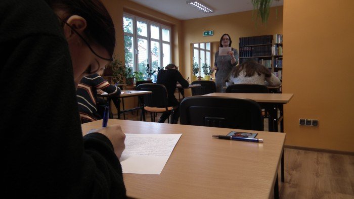 w-norwidzie-byo-dyktando-dla-gimnazjalistow-foto-62632