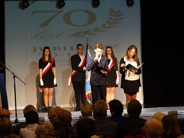 piekny-jubileusz-szkoy-w-sobieszowie-foto-62748