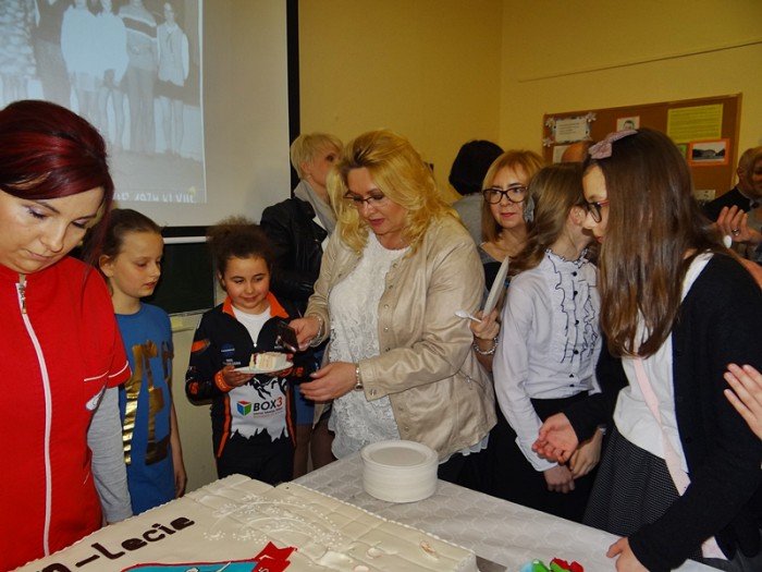 piekny-jubileusz-szkoy-w-sobieszowie-foto-62748