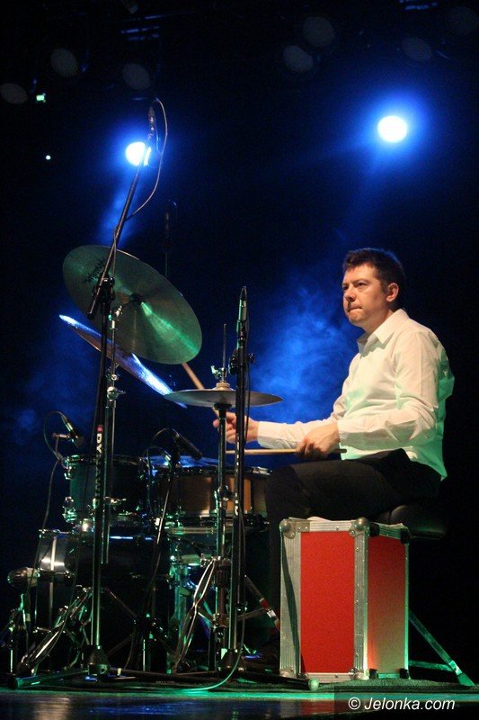 joao-de-sousa-gra-i-spiewa-w-jcku-foto-62826