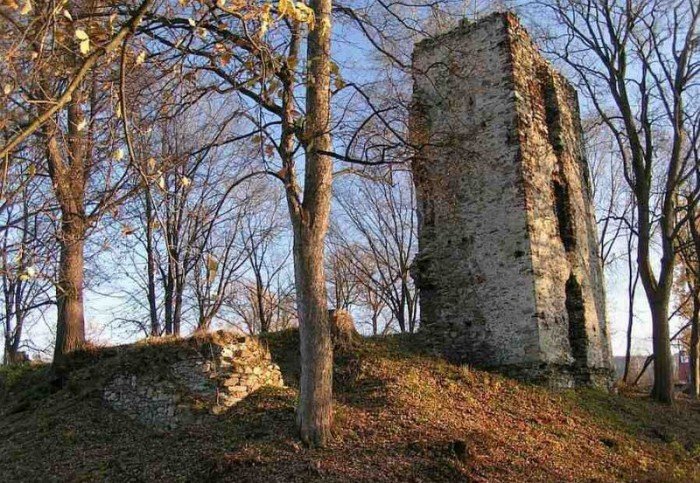 Ruiny zamku w Starej Kamienicy, widok współczesny