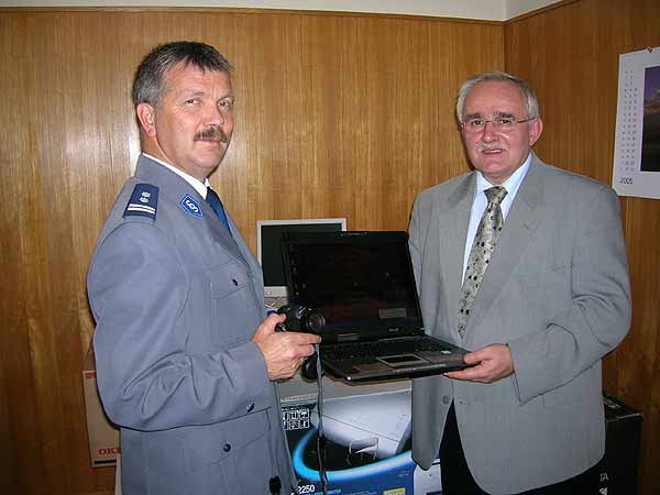 wsparcie-finansowe-policji-6284