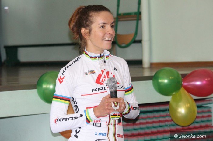 uczniowie-sp-3-spotkali-sie-z-maja-woszczowska-foto-62913