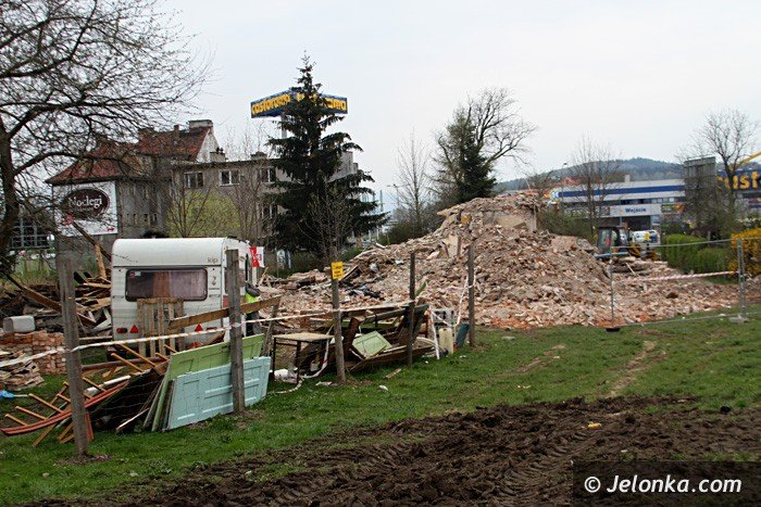 co-stanie-na-miejscu-dawnej-bursy-ekonomika-foto-62952