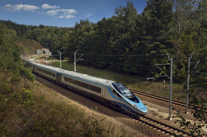 pendolino-rusza-dzisiaj-do-jeleniej-gory-63000