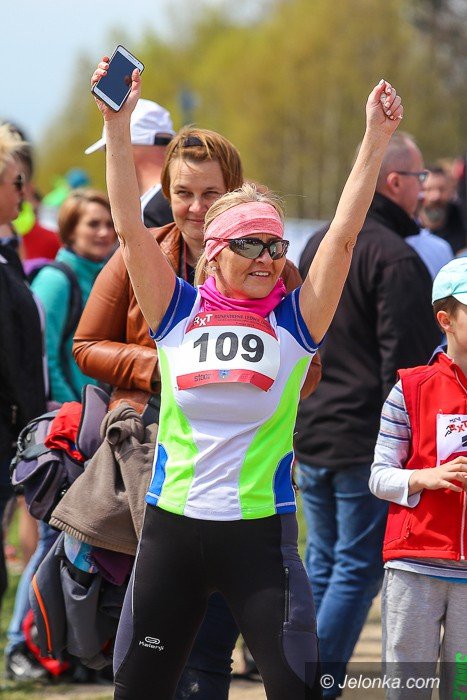 pobiegli-ledwie-dyche-w-pieknym-terenie-foto-63050