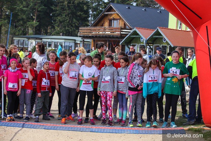 pobiegli-ledwie-dyche-w-pieknym-terenie-foto-63050