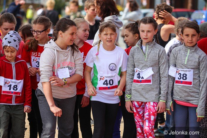 pobiegli-ledwie-dyche-w-pieknym-terenie-foto-63050