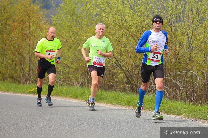 pobiegli-ledwie-dyche-w-pieknym-terenie-foto-63050