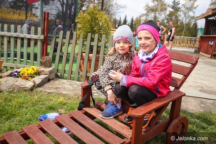 pobiegli-ledwie-dyche-w-pieknym-terenie-foto-63050