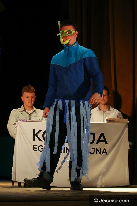 maturzysci-z-kowar-pozegnali-sie-ze-szkoa-foto-63077