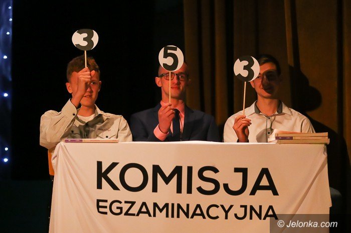maturzysci-z-kowar-pozegnali-sie-ze-szkoa-foto-63077