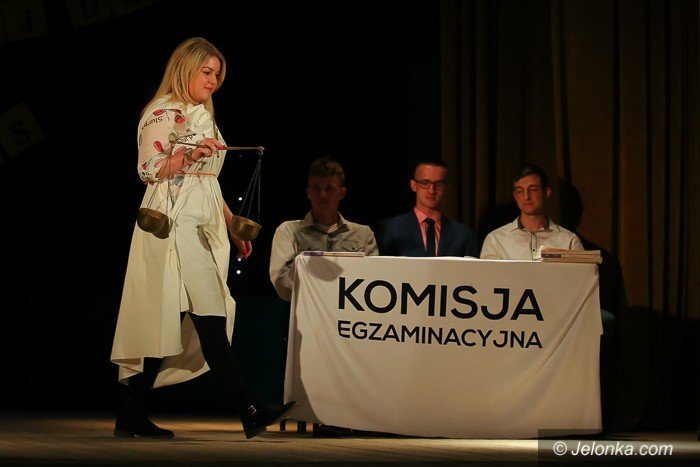 maturzysci-z-kowar-pozegnali-sie-ze-szkoa-foto-63077