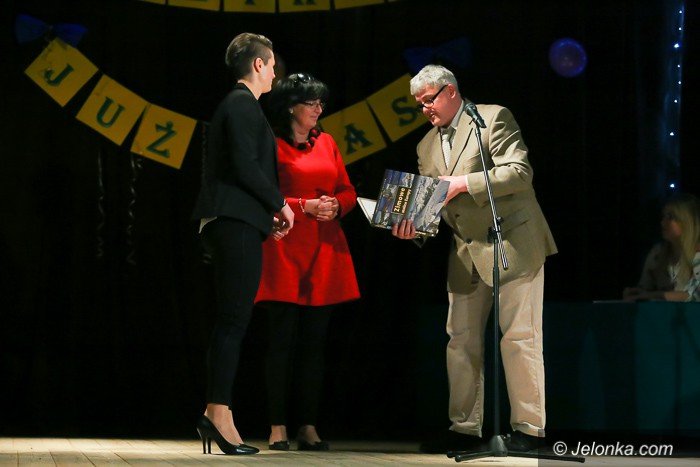 maturzysci-z-kowar-pozegnali-sie-ze-szkoa-foto-63077
