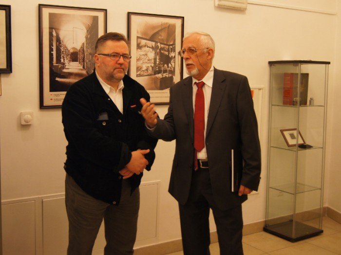 dualizm-fotografii-w-muzeum-przyrodniczym-foto-63133