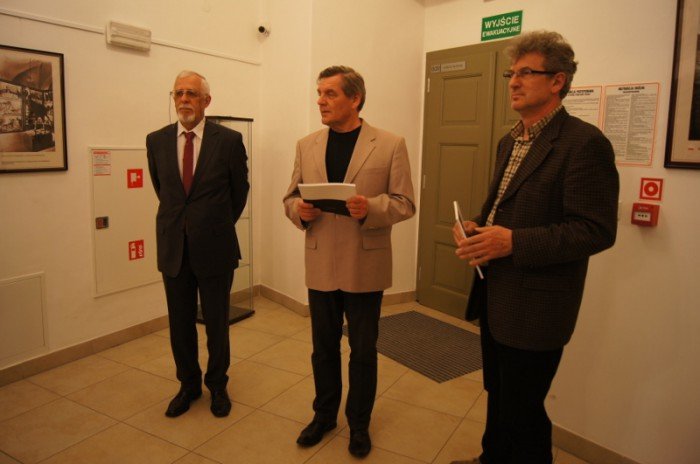 dualizm-fotografii-w-muzeum-przyrodniczym-foto-63133