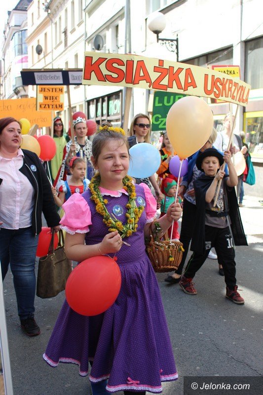 barwny-korowod-dla-ksiazek-foto-63137