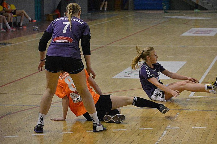 szczypiornistki-kpru-wygrywaja-w-dzierzoniowie-foto-63166