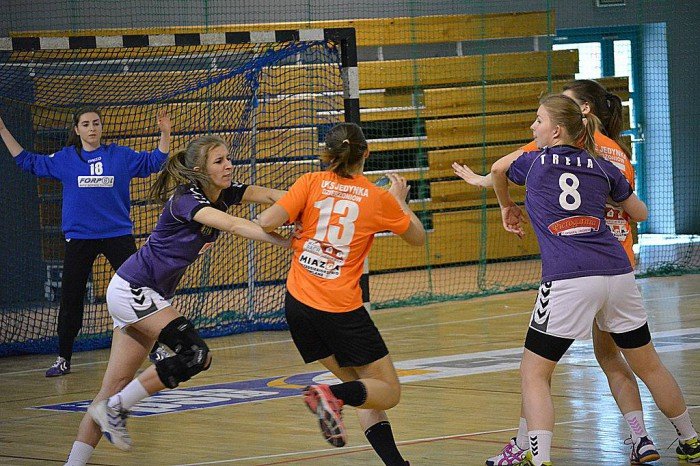 szczypiornistki-kpru-wygrywaja-w-dzierzoniowie-foto-63166