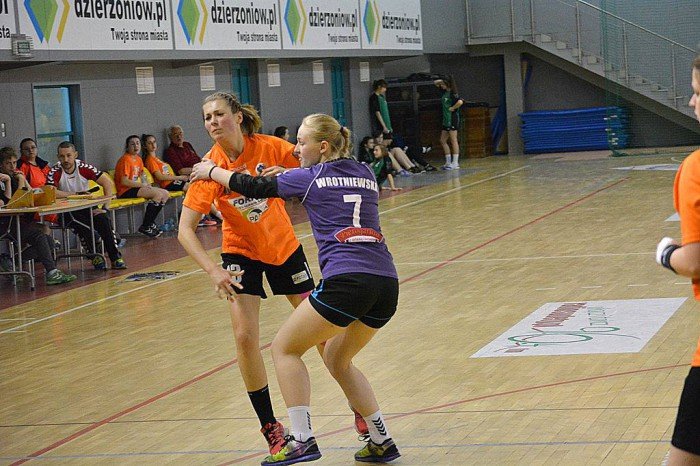 szczypiornistki-kpru-wygrywaja-w-dzierzoniowie-foto-63166