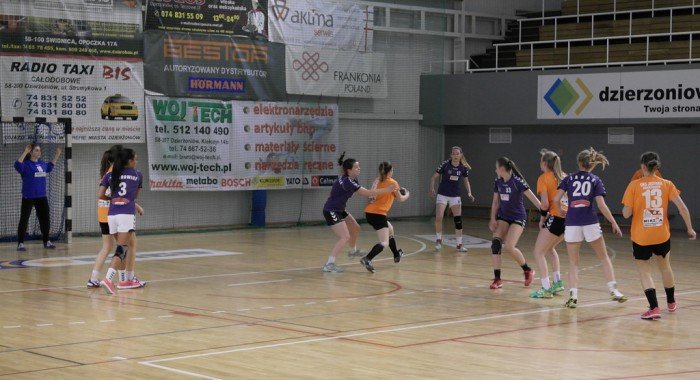 szczypiornistki-kpru-wygrywaja-w-dzierzoniowie-foto-63166