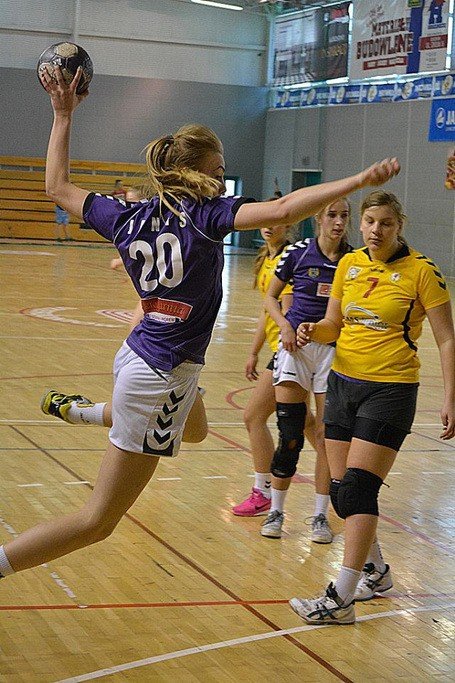 szczypiornistki-kpru-wygrywaja-w-dzierzoniowie-foto-63166
