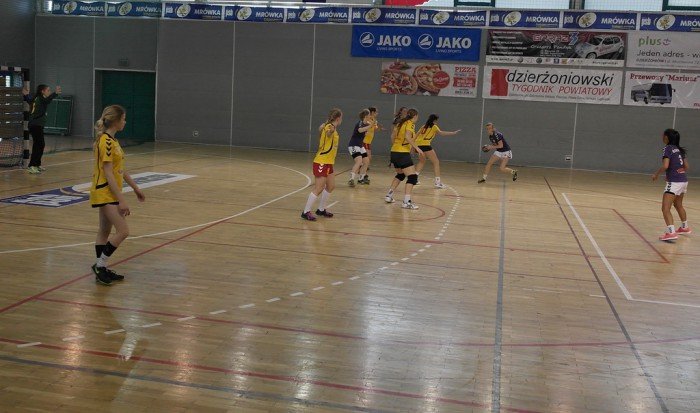 szczypiornistki-kpru-wygrywaja-w-dzierzoniowie-foto-63166